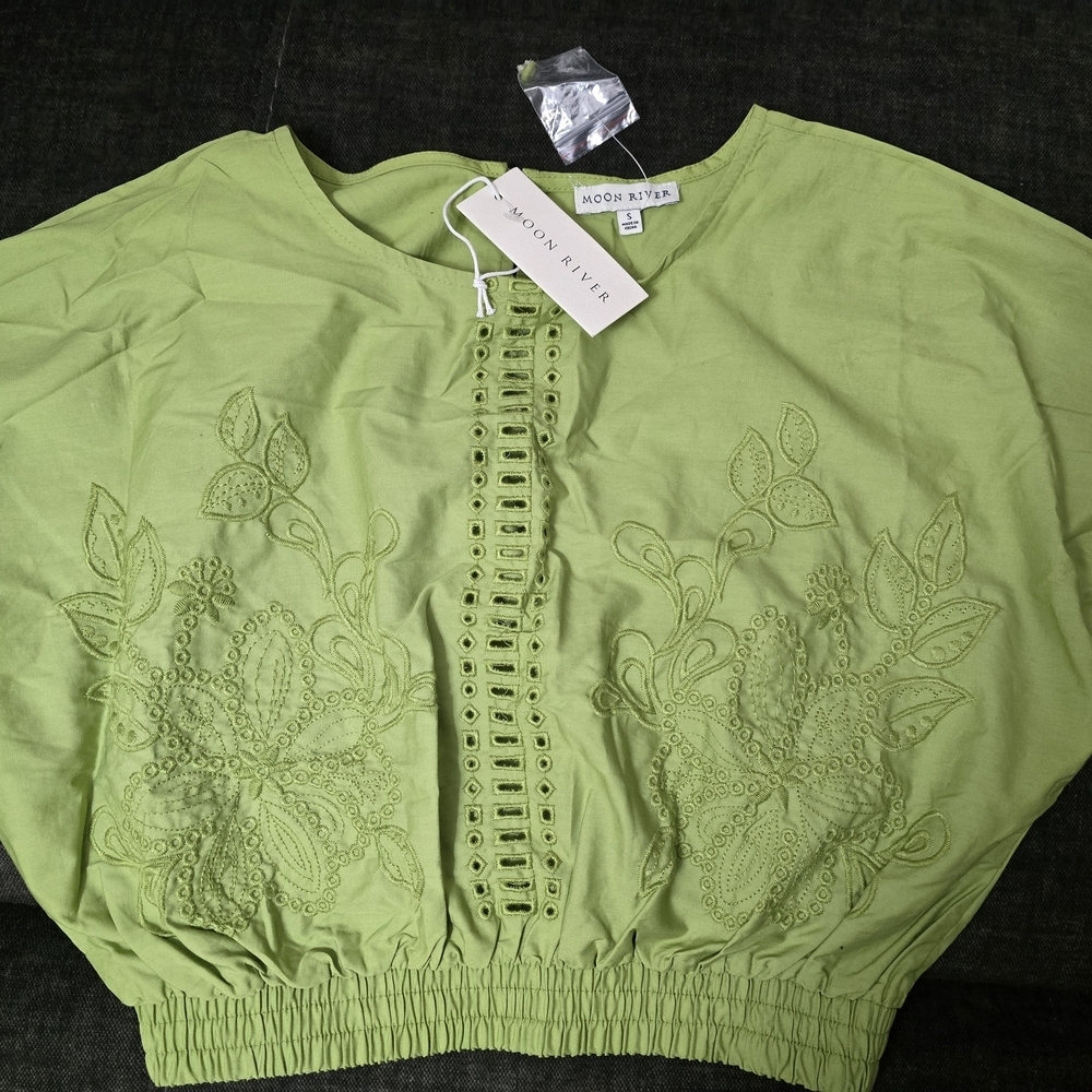 Moon River Women’s Light Green Embroidered Cotton Top